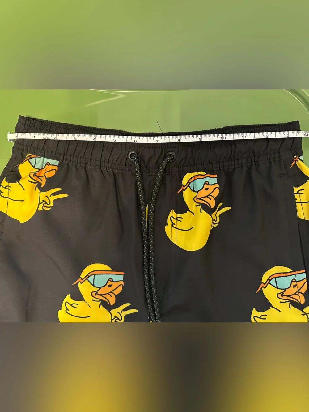 Neff Rubber Ducky Swim Trunks Shorts Black Yellow Duck Print Men’s Medium